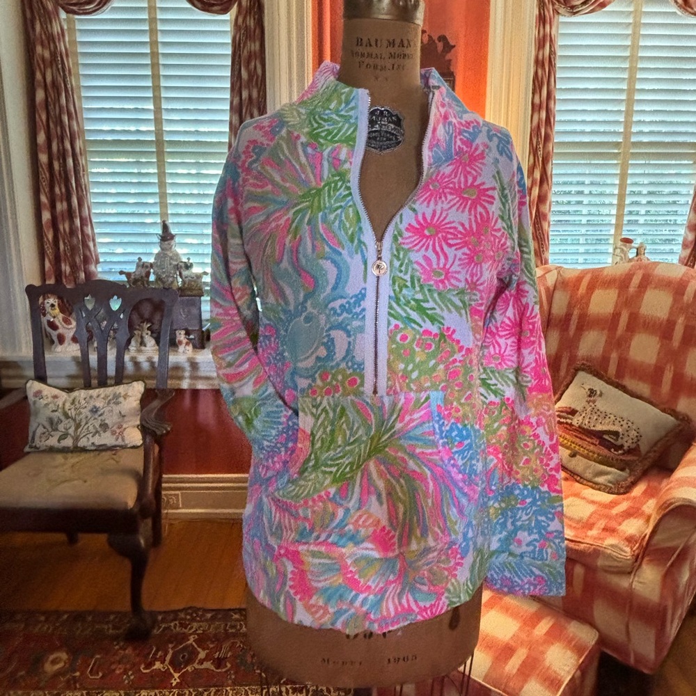Lilly Pulitzer half zip pullover - Picture 7 of 7